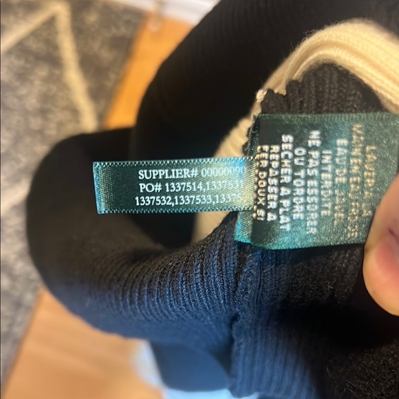 Ralph Lauren Women’s Black and White Striped Sweater Size XL - Picture 8 of 10